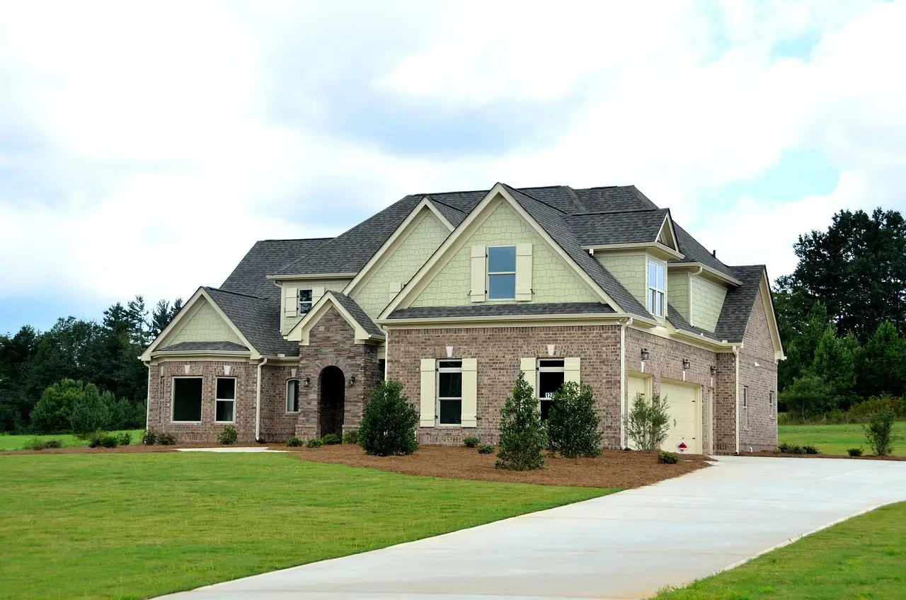 66 major housing markets now see falling prices