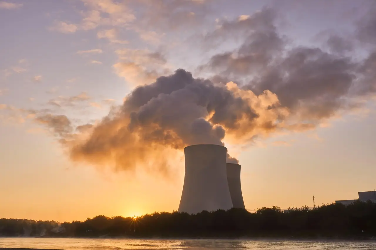 Plan for multibillion-pound Sizewell nuclear plant a ‘terrible deal’ for UK taxpayers, MPs say
